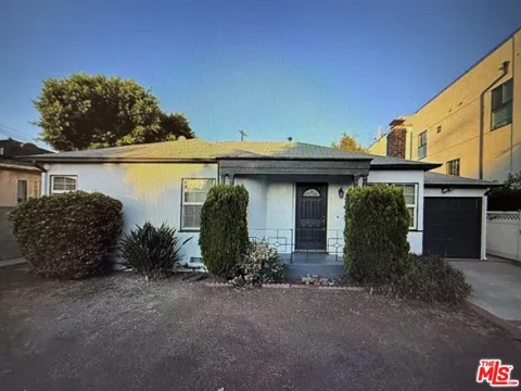 6348 Camellia Avenue