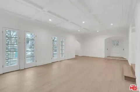 6446 W 6th Street
