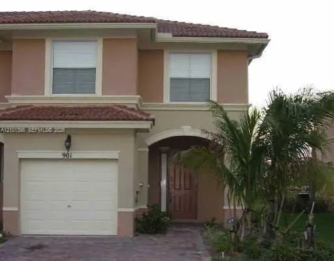 901 Seminole Palms Dr #0