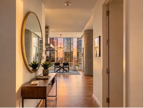 210 Lavaca Street #3110