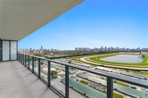 1170 E Hallandale Beach Blvd #1811