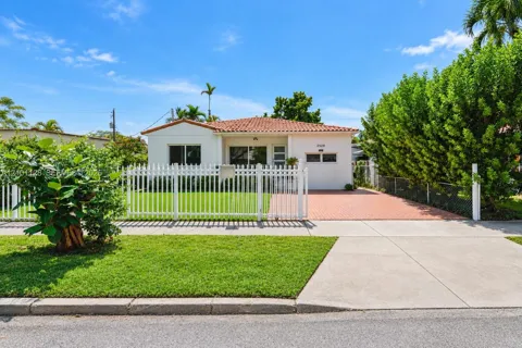2520 SW 22nd Ter
