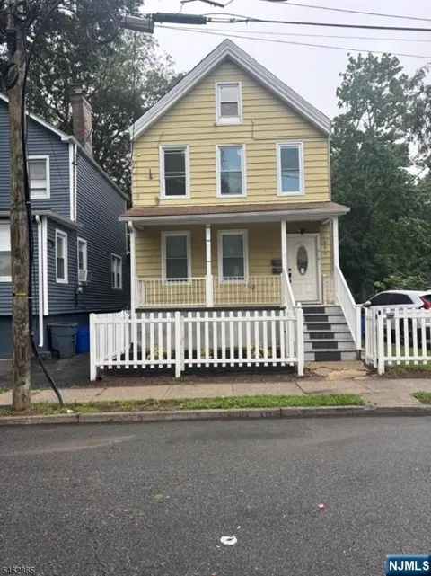 500 Burnside Street