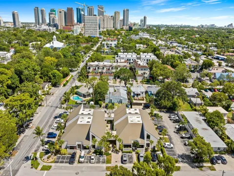 1330 SE 4TH AVENUE #F