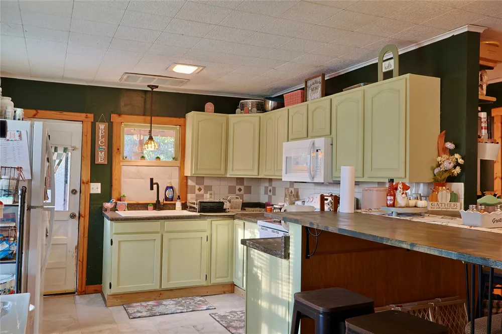 108 Patricia Eufaula, OK 74432