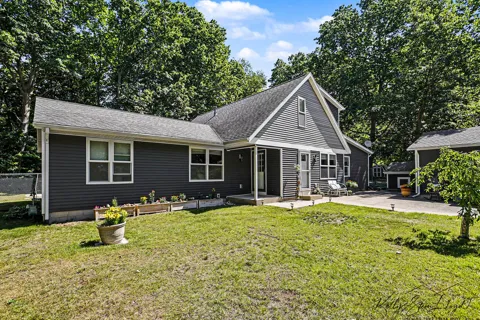 17566 Blue Star Highway