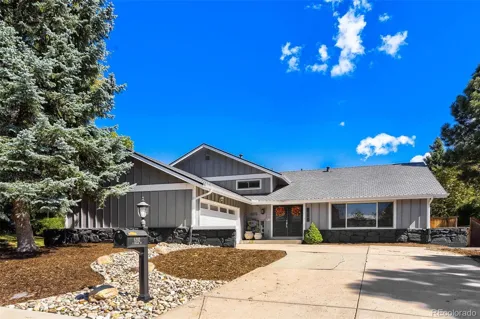 6392 S Poplar Court