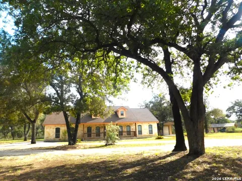 110 Hunters Glen