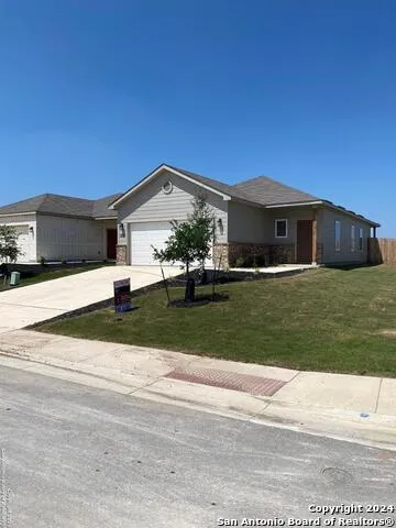 1235 Whitneyway Ln