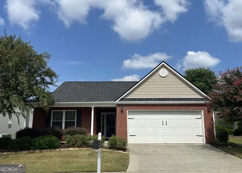 804 Village PL