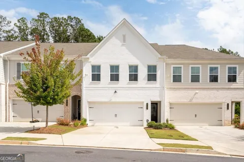 3730 Silvery WAY