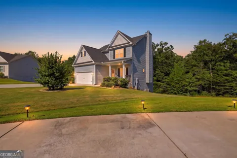 617 Huntington LN