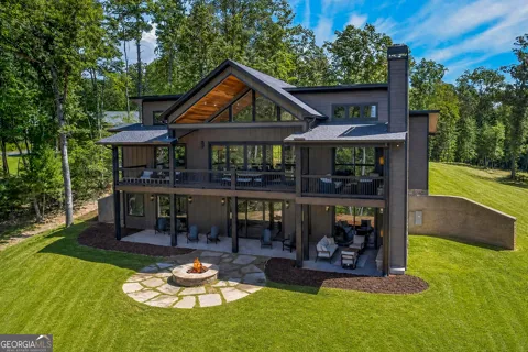 560 Horatio DR