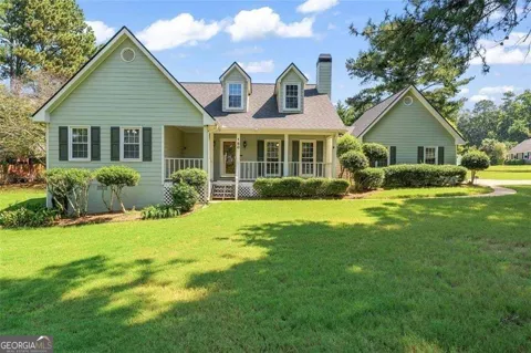 150 Acorn DR