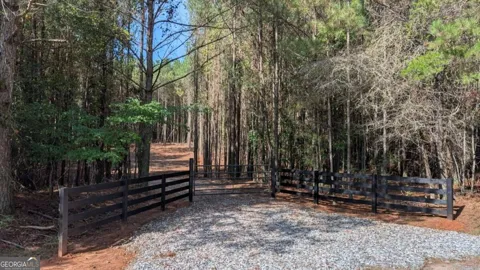 2446 Soap Creek RD