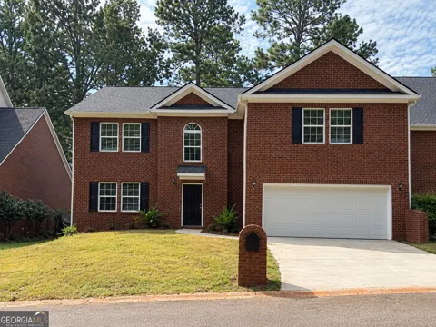 120 Hampton WAY