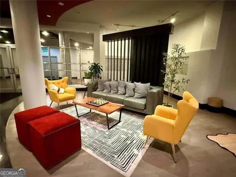115 W Peachtree PL NW