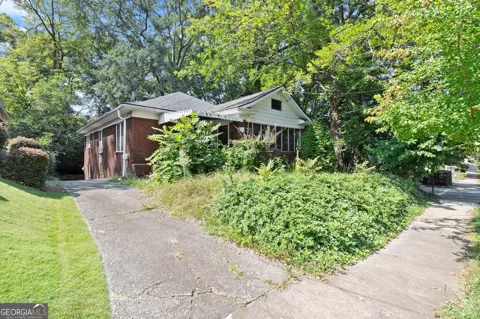 1141 Rosedale DR NE
