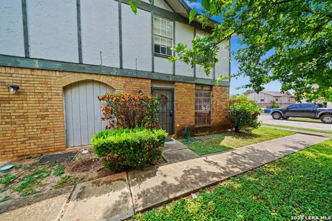 5216 MEADOW FLD Unit 1