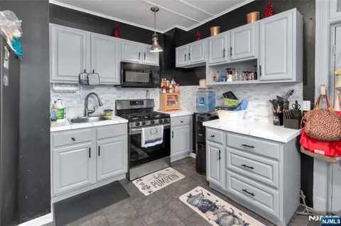 240 N 19th Street