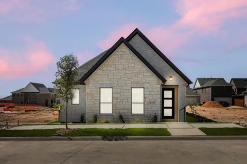 1429 Tipperary Drive