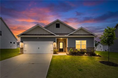 444 Egret Court