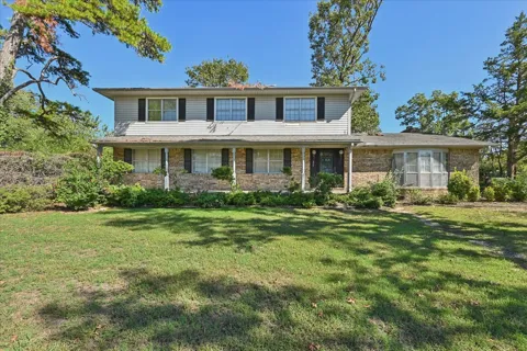 274 Crestwood Drive
