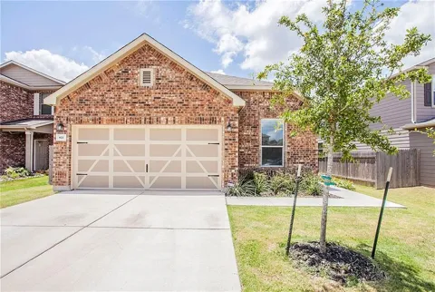 811 Sawbuck Drive