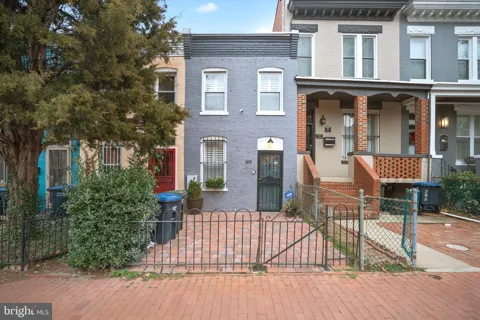 619 11TH STREET NE