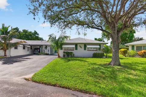 812 Meadowlark Lane