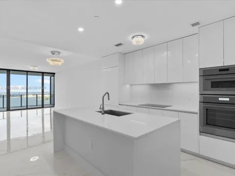 700 NE 24 Street #4906