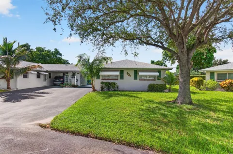 812 Meadowlark Lane