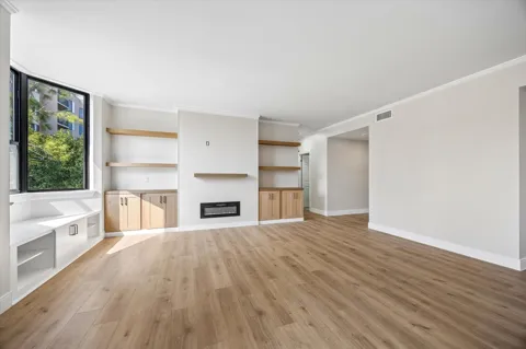 651 Bering Drive #402