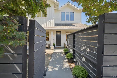 7 Locust Avenue