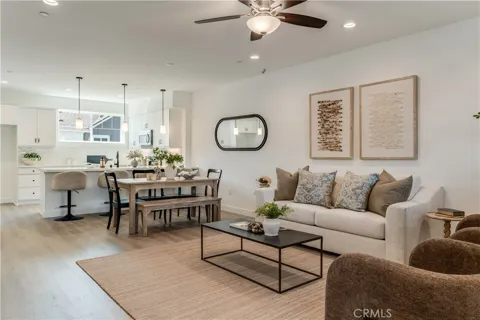 1194 Tiburon Way
