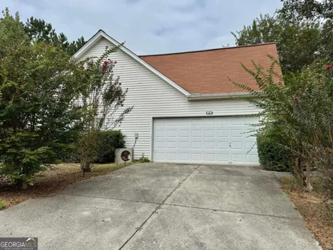 1431 Log Cabin LN