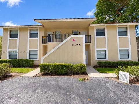 3700 NW 116th Ter #3704