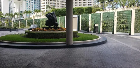 540 Brickell Key Dr #926
