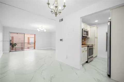 7105 Miami Lakes Dr #N10