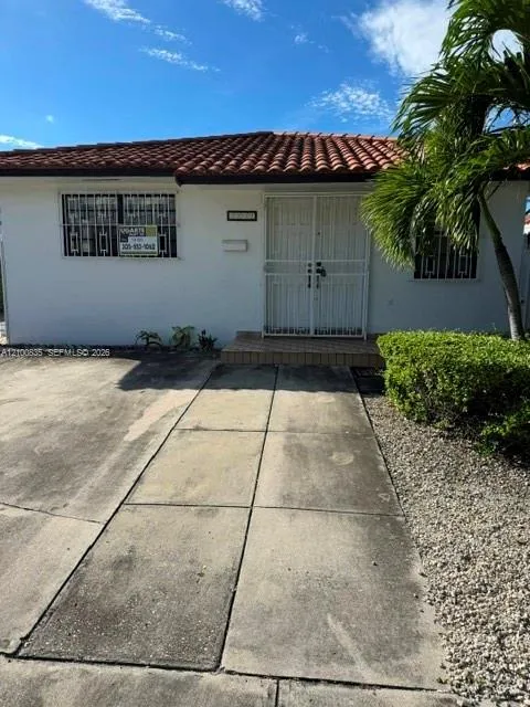 3230 SW 27th St #3232