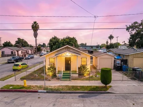 1542 E 83rd