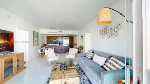 500 Brickell Ave #3405