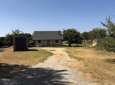 390 Private Road 4379