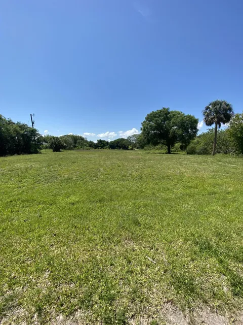 NW 24th Avenue