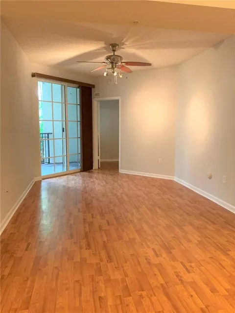 533 NE 3RD AVENUE #115