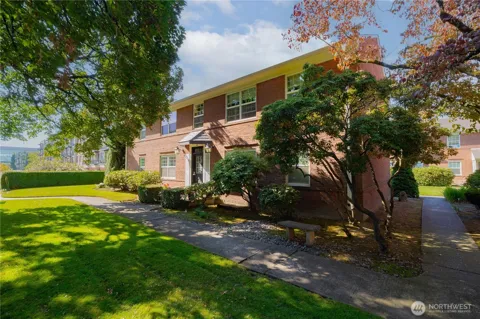 306 E 12th Street #C