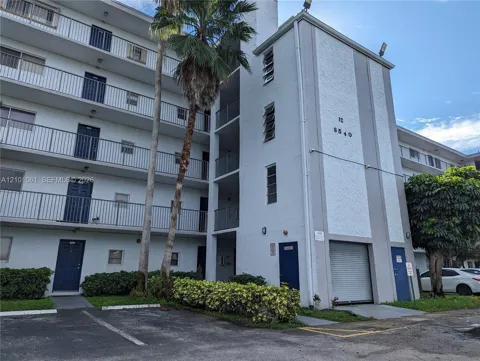 8540 Sherman Cir #308