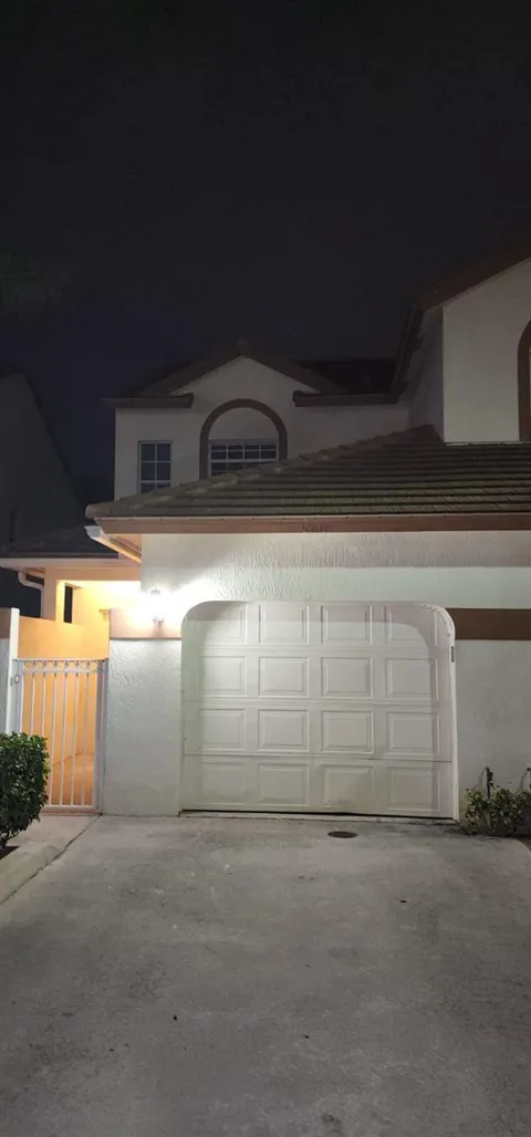 12614 Shoreline Drive