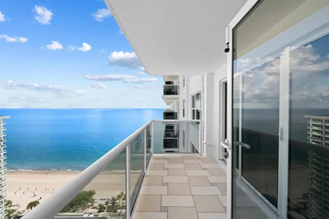 3500 GALT OCEAN DRIVE #2212A