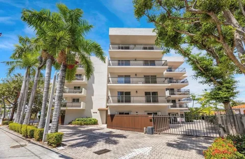 1918 Brickell Ave #204